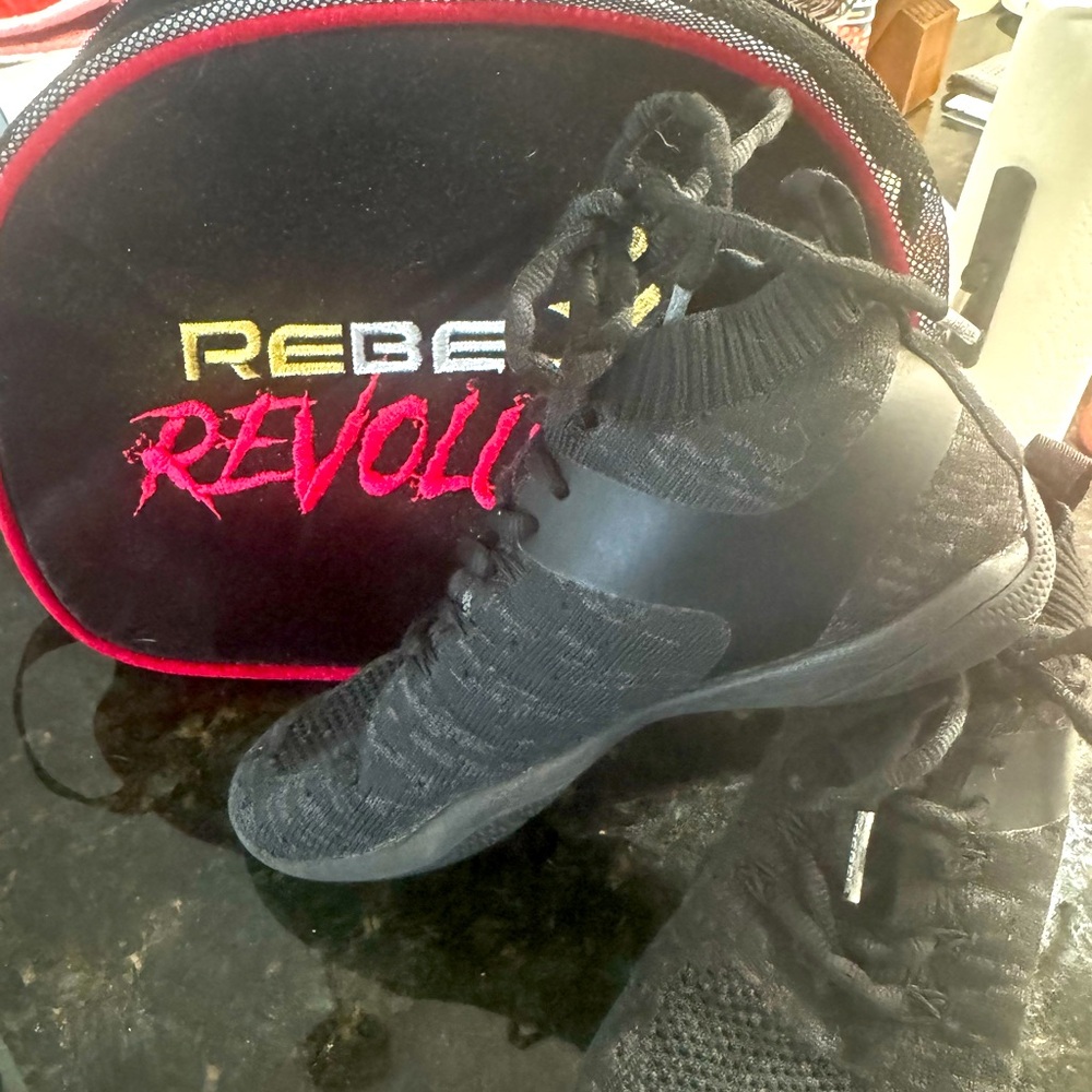 REBEL REVOLUTION ICE BLACKOUT CHEER SHOES SIZE 3